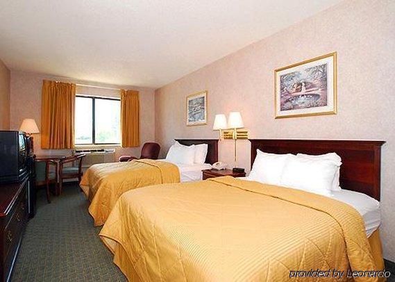 Hotel Quality I-70 2*