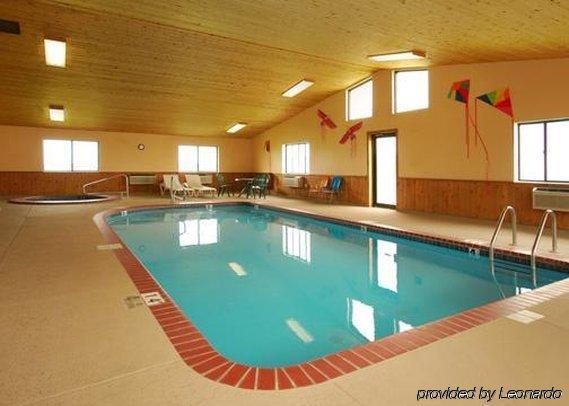 Quality I-70 Hotel 2*