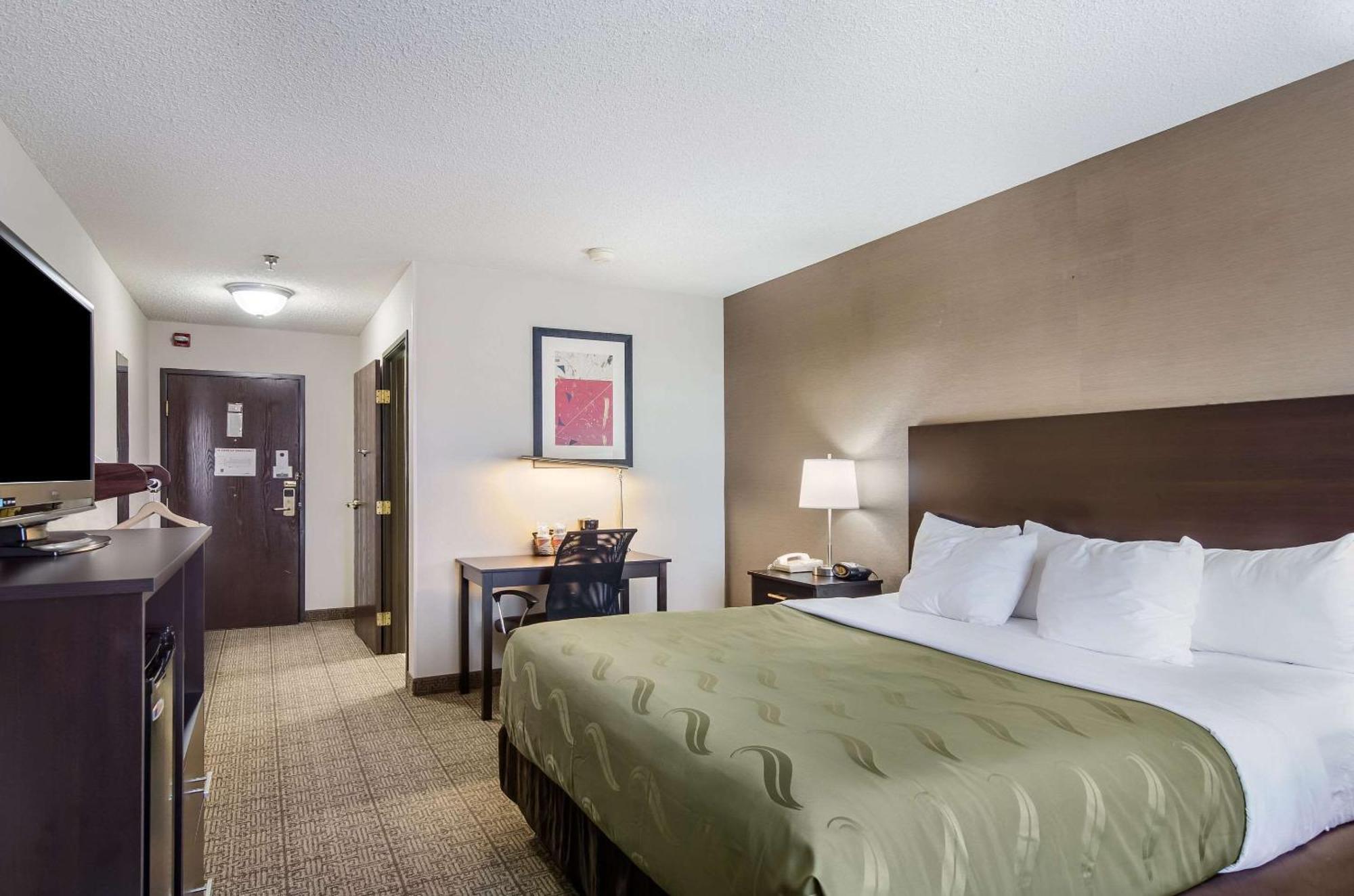 Quality I-70 Hotel