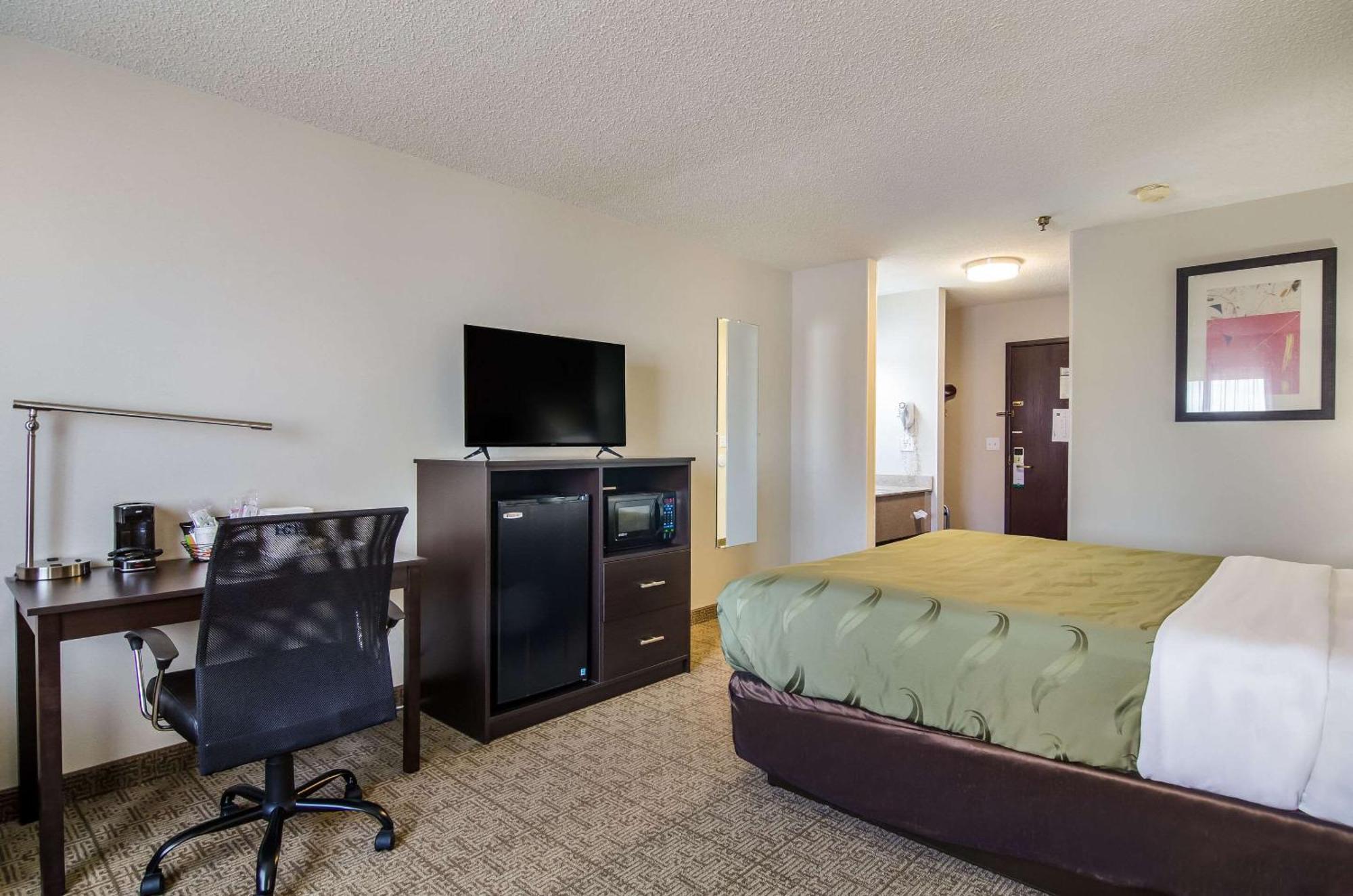 Quality I-70 Hotel Goodland