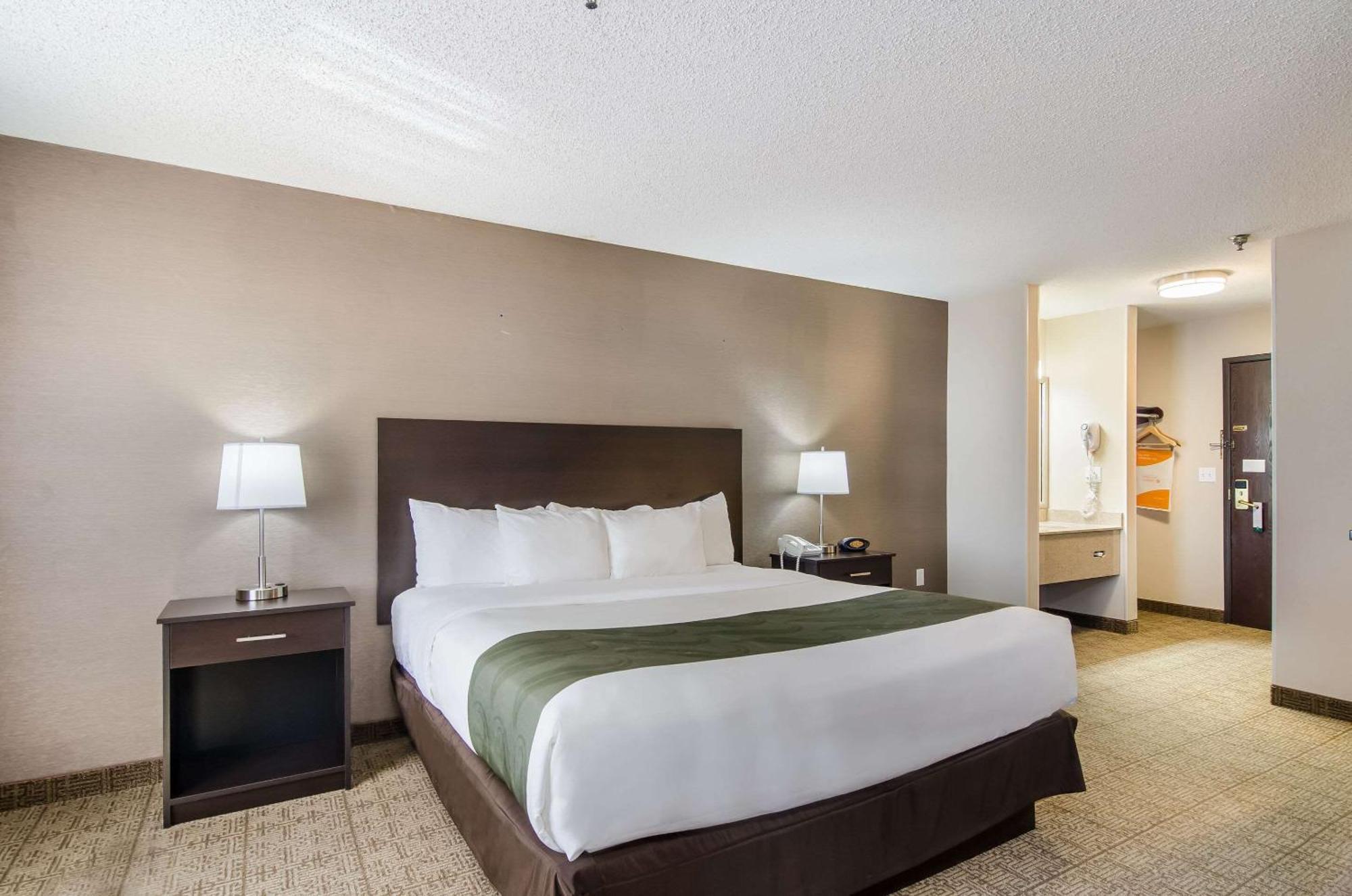 Quality I-70 Hotel