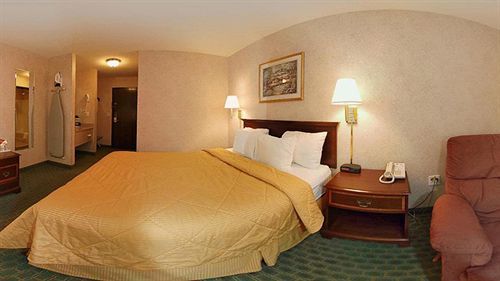 Quality I-70 Hotel Goodland